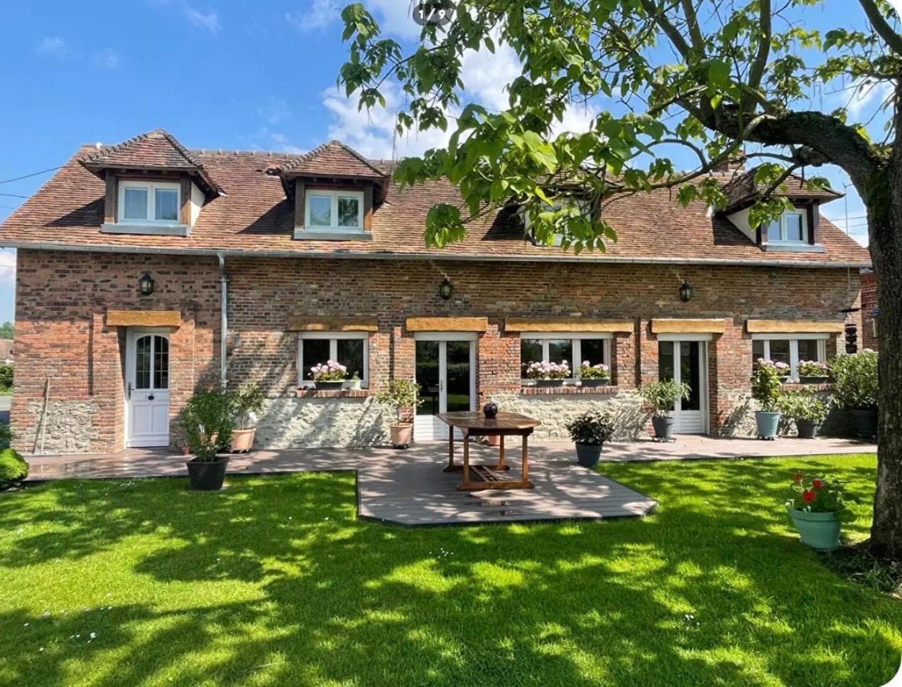 Maison lumineuse avec espace extérieur généreux - Gournay-en-Bray